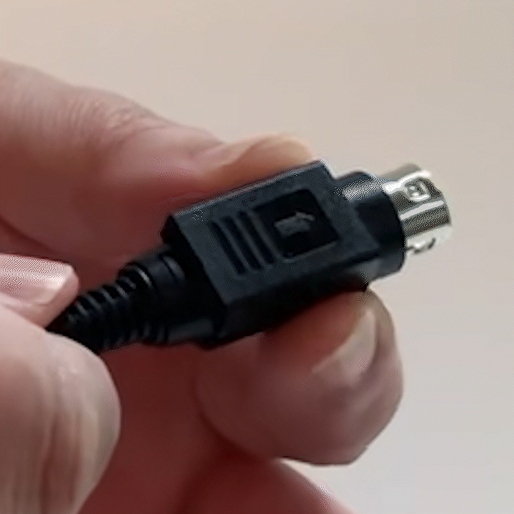 전원 케이블 분리 방법 안내